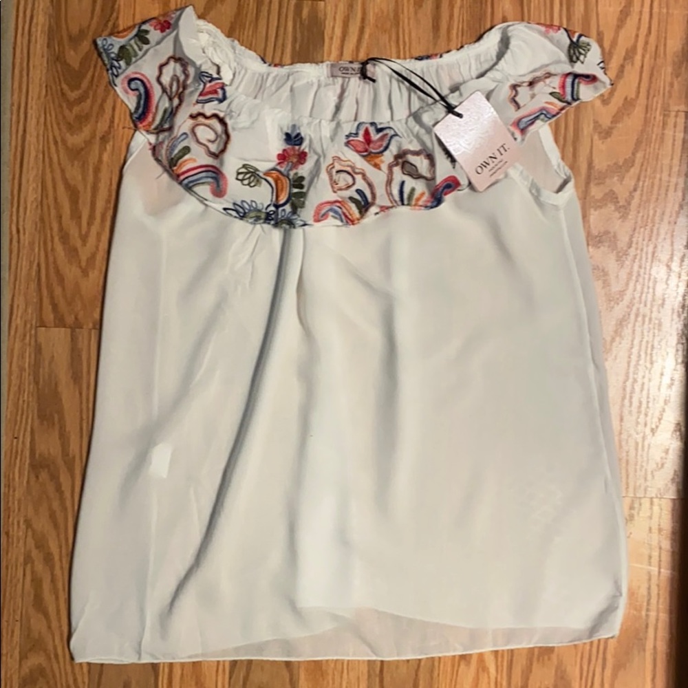 NWT Beautiful White Italian Blouse